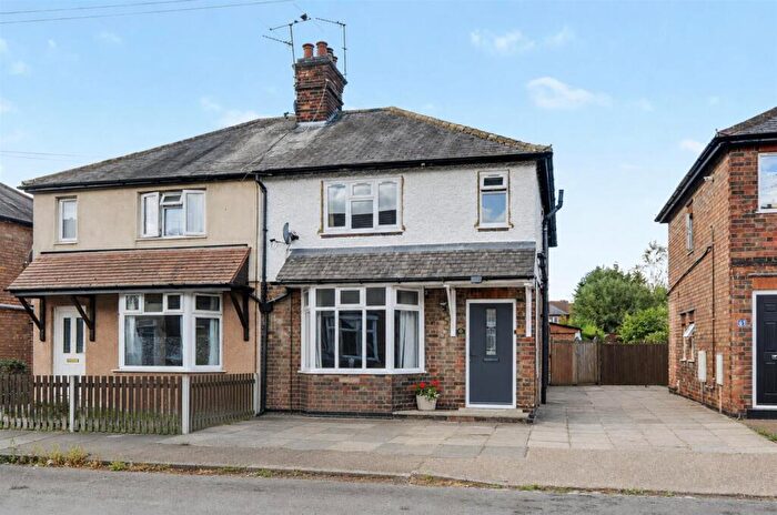 3 Bedroom Semi-Detached House For Sale In Myrtle Avenue, Long Eaton, NG10