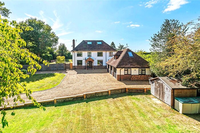 5 Bedroom Detached House For Sale In West Clandon, Surrey, GU4