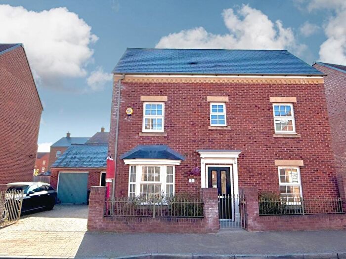 3 Bedroom Detached House For Sale In Culbone Road, East Wichel, Swindon, SN1
