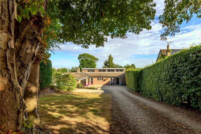 5 Bedroom Detached House For Sale In High Street, Beckley, Oxfordshire, OX3