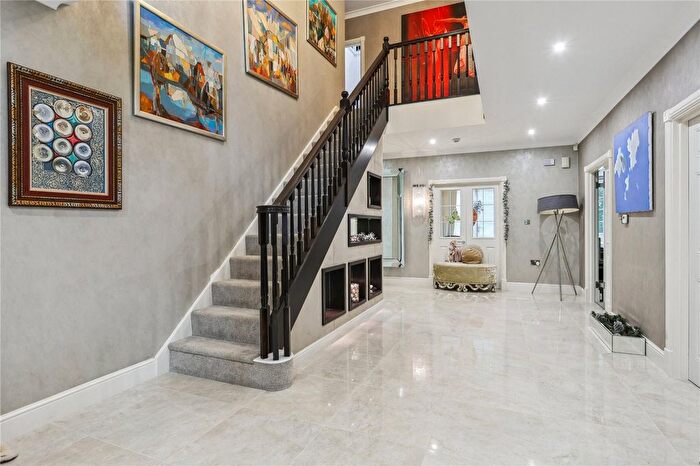 5 Bedroom Detached House For Sale In Burwood Road, Walton-On-Thames, KT12