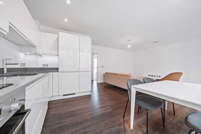 1 Bedroom Flat To Rent In Uncle New Cross, New Cross, London, SE14