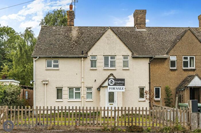 3 Bedroom Semi-Detached House For Sale In Station Road, Helmdon, NN13