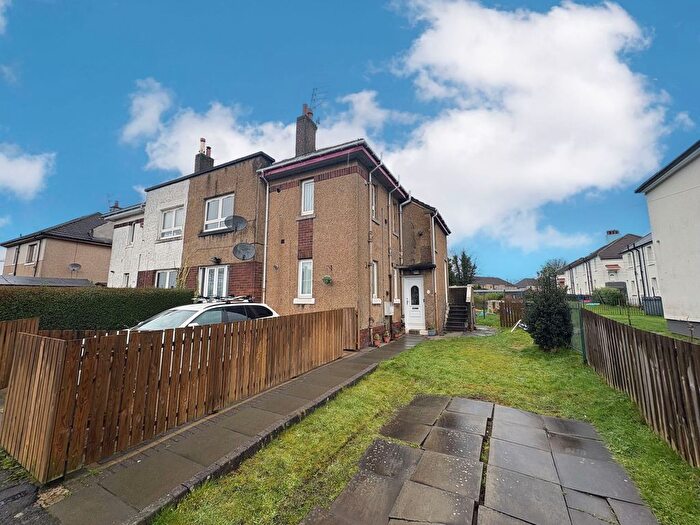 2 Bedroom Flat To Rent In Glencairn Road, Paisley, PA3