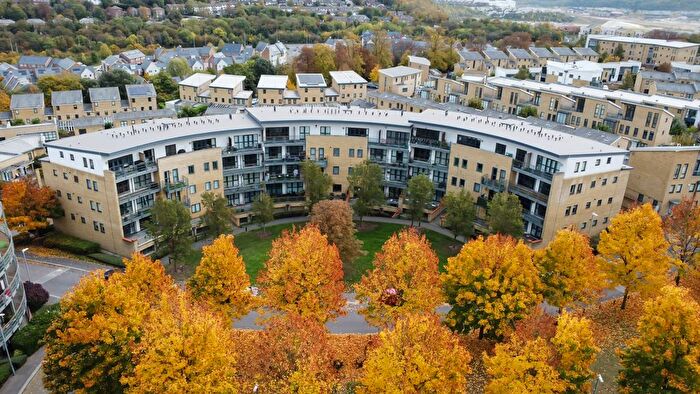 1 Bedroom Flat For Sale In Redwing Crescent, Waterstone Way, Greenhithe, DA9