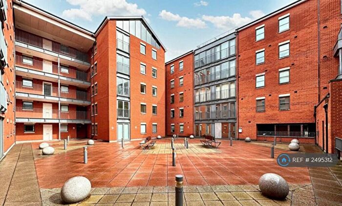 2 Bedroom Flat To Rent In Weekday Cross Building, Nottingham, NG1