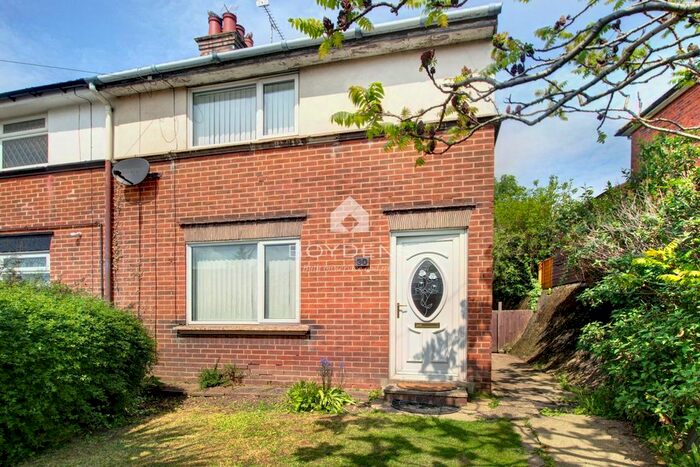 2 Bedroom End Of Terrace House To Rent In Harwich Road, Colchester, CO4