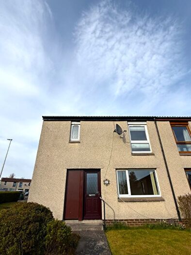 2 Bedroom Semi-Detached House To Rent In Meadowfield Road, Dalgety Bay, Fife, KY11