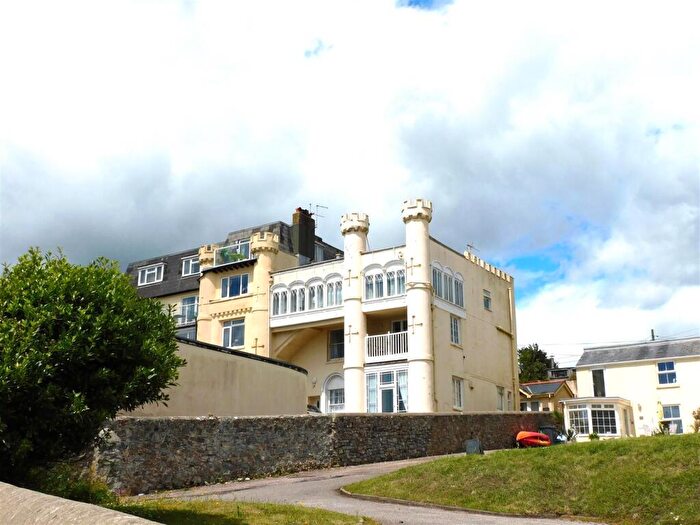 1 Bedroom Apartment For Sale In Castle Hill, Seaton, EX12