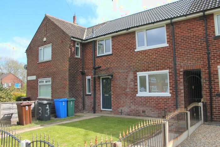 3 Bedroom Town House To Rent In Masefield Avenue, M26