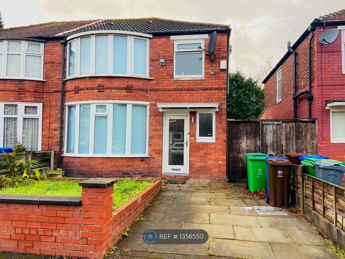 3 Bedroom Semi-Detached House To Rent In Fairholme Road, Manchester, M20