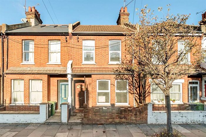 4 Bedroom Flat To Rent In Lochaline Street, Hammersmith, W6