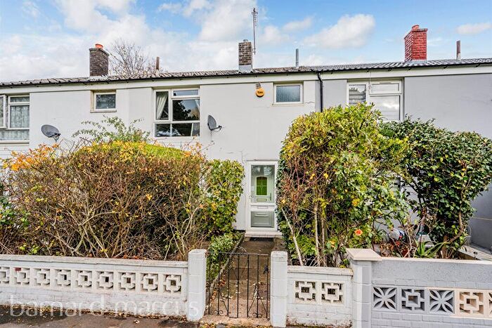 3 Bedroom Terraced House For Sale In Gainsborough Road, Epsom, KT19