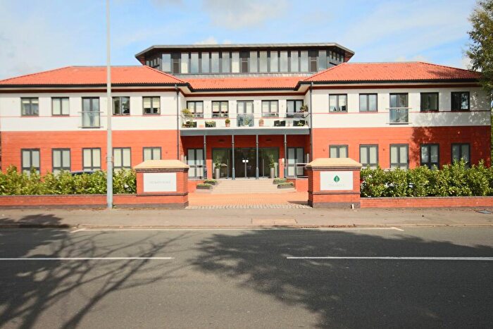 2 Bedroom Apartment To Rent In The Grove, Bath Road, Maidenhead, SL6