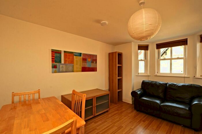 1 Bedroom Flat To Rent In Jeune Street St Clements, OX4