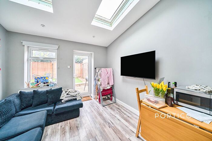 6 Bedroom Terraced House To Rent In Totterdown Street, London, SW17