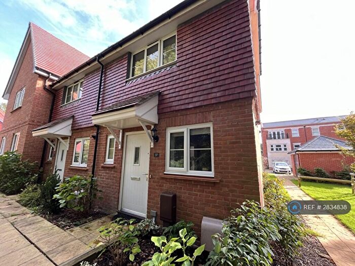 2 Bedroom End Of Terrace House To Rent In Merritt Way, Waterlooville, PO8