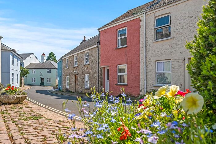 2 Bedroom Cottage For Sale In Wellington Square, South Brent, TQ10