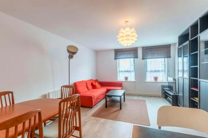 2 Bedroom Flat To Rent In Stoddart Way, Edinburgh, EH7