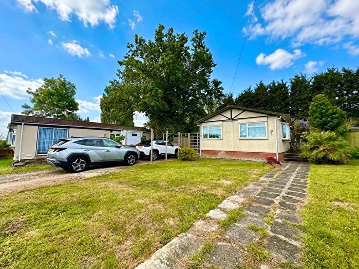 3 Bedroom Park Home For Sale In North End, Cummings Hall Lane, Noak Hill, Romford, RM3