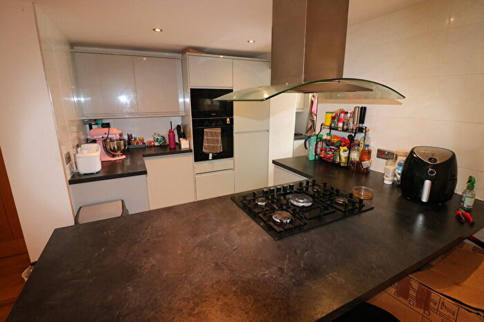 2 Bedroom Apartment To Rent In Apartment The Academy, - George Street, HU1