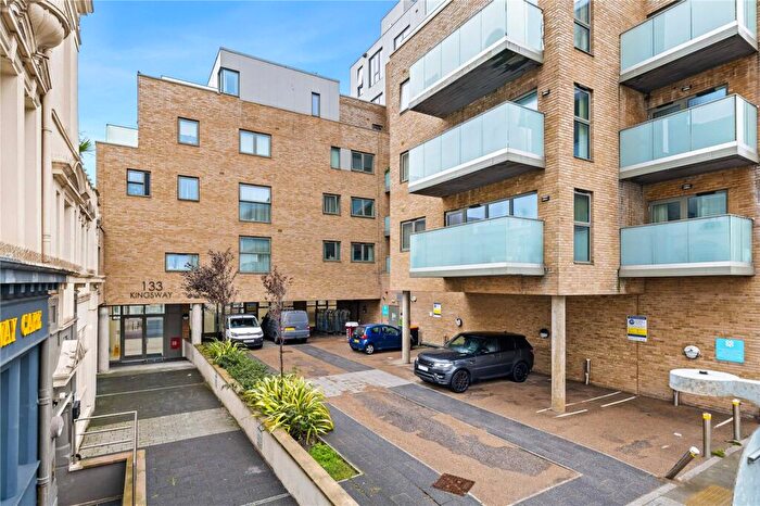 1 Bedroom Apartment For Sale In Kingsway, Hove, East Sussex, BN3