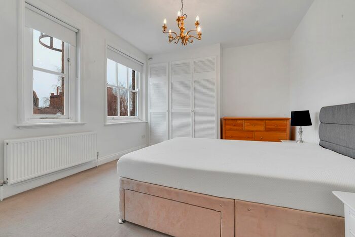 1 Bedroom Flat To Rent In Upper Street, London, N1