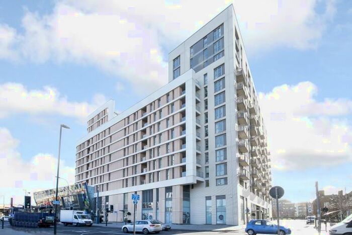 2 Bedroom Flat To Rent In Loampit Vale Lewisham, SE13