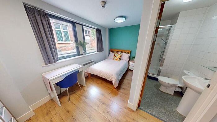4 Bedroom Flat To Rent In Woolpack Lane, Nottingham, NG1