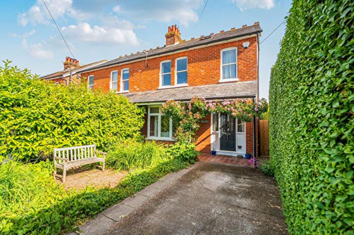 3 Bedroom Semi Detached House For Sale In First Avenue, Emsworth, PO10