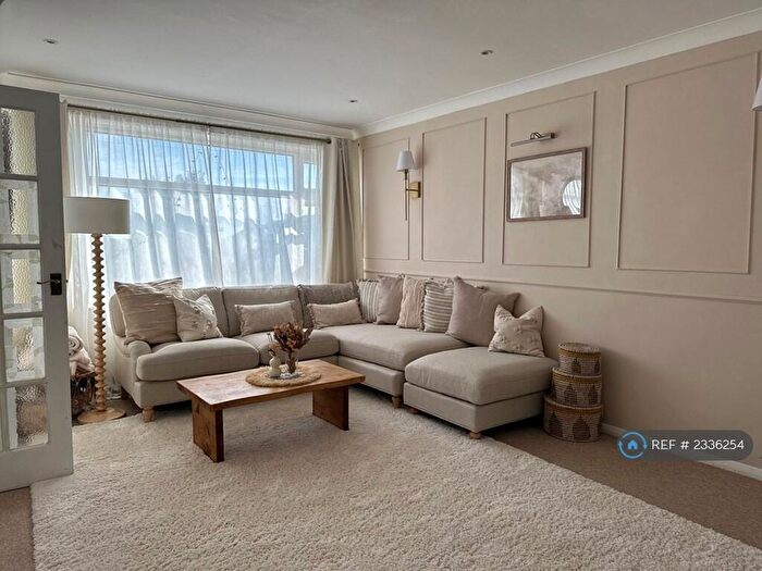 3 Bedroom Terraced House To Rent In Highfield Road, London, RM5