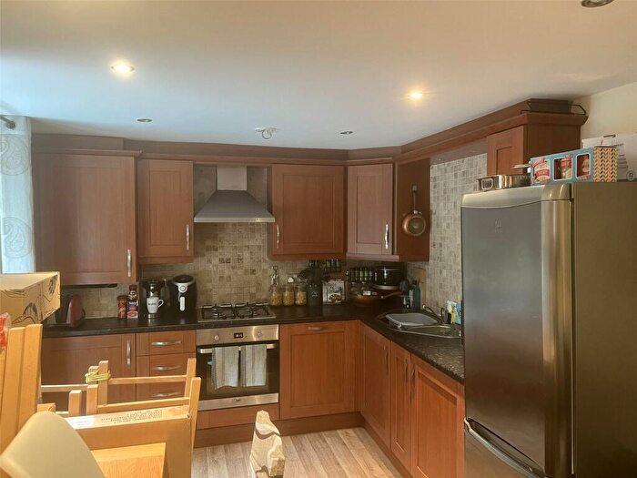 1 Bedroom Apartment For Sale In Beaconsfield House, Off Bennett Lane, Halifax, HX3