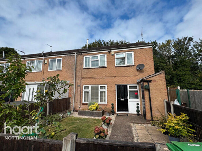 3 Bedroom Semi Detached House To Rent In Whitebeam Gardens, Nottingham, NG6