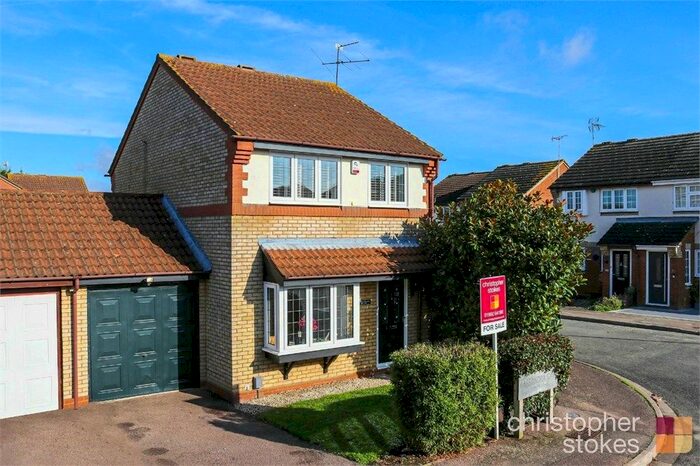 3 Bedroom Link Detached House To Rent In Cassandra Gate, Cheshunt, Cheshunt, EN8