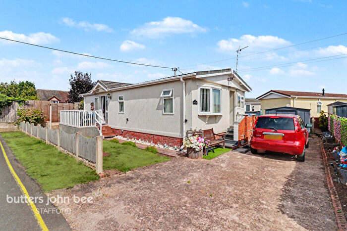 3 Bedroom Park Home For Sale In Within Lane, Stafford, ST18