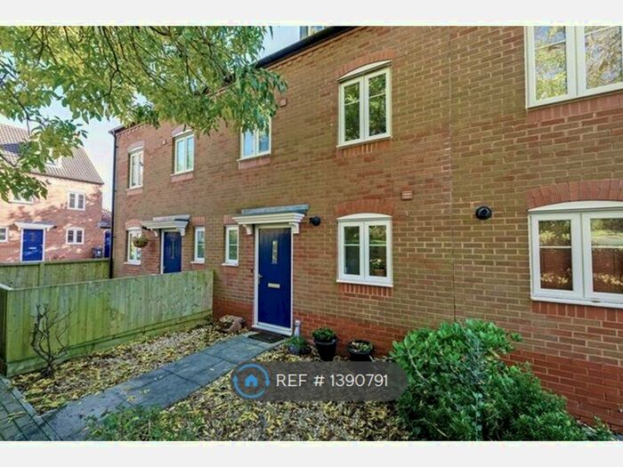 3 Bedroom Terraced House To Rent In Jenny Lane, Bristol, BS10