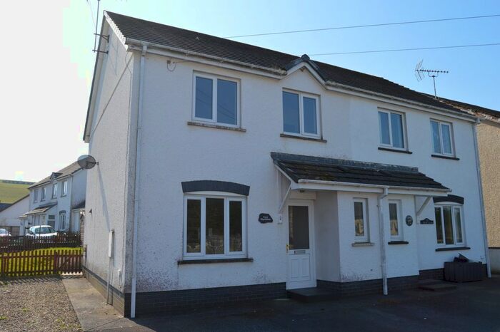 3 Bedroom Semi-Detached House To Rent In School Lane, Llanpumsaint, SA33