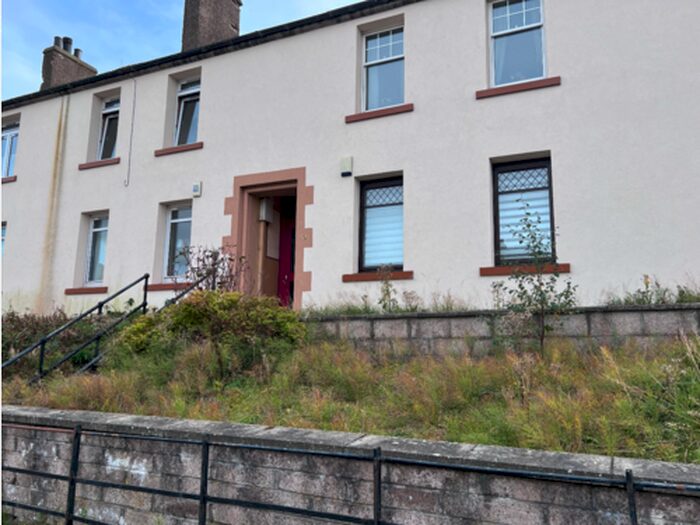 2 Bedroom Flat To Rent In Barnes Avenue, Dundee, DD4