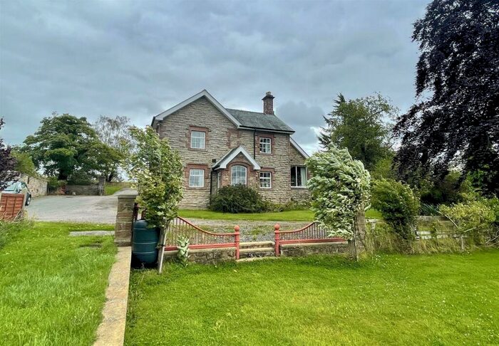 6 Bedroom Semi-Detached House For Sale In Carleton, Carlisle, CA4