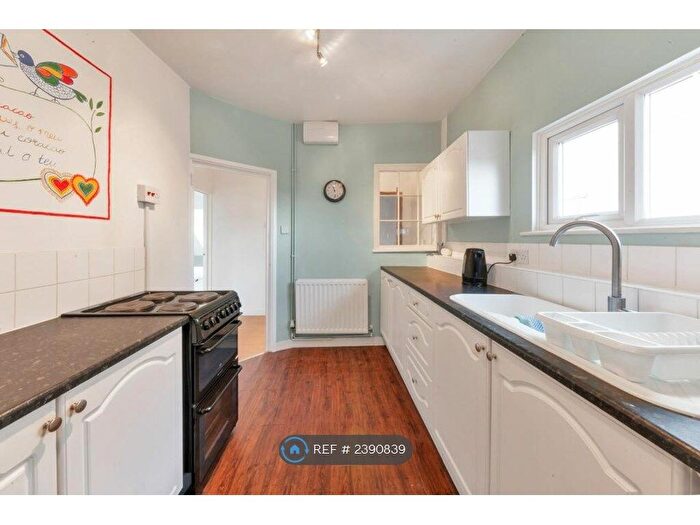 1 Bedroom Flat To Rent In Old North Road, Royston, SG8
