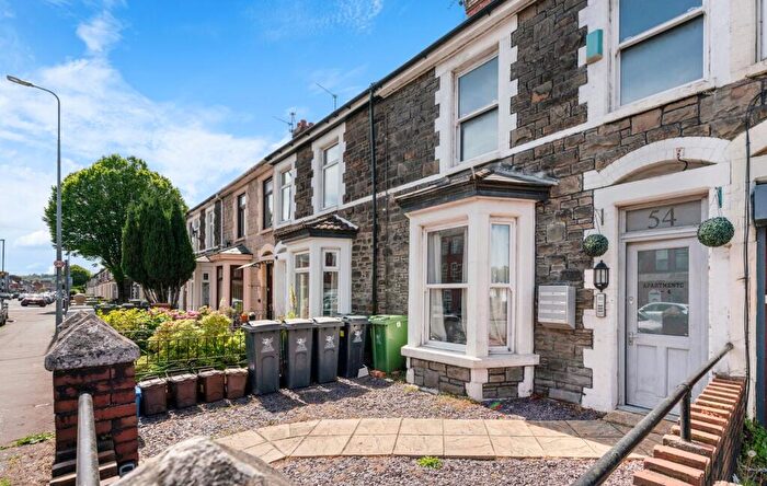 1 Bedroom Apartment For Sale In Penarth Road, Cardiff, CF11