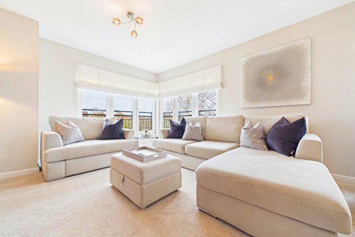 2 Bedroom Flat For Sale In Broad Cairn Court, Motherwell, ML1