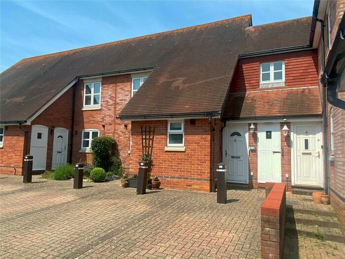 2 Bedroom Retirement Property For Sale In Anchorage Way, Lymington, Hampshire, SO41