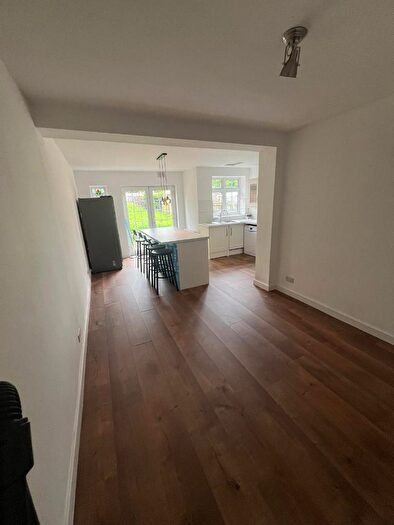 3 Bedroom Semi-Detached House To Rent In Mile Lane, Coventry, West Midlands, CV3