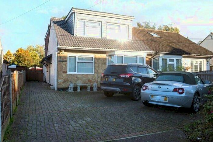 4 Bedroom Property To Rent In Mill Lane, Billericay, CM11