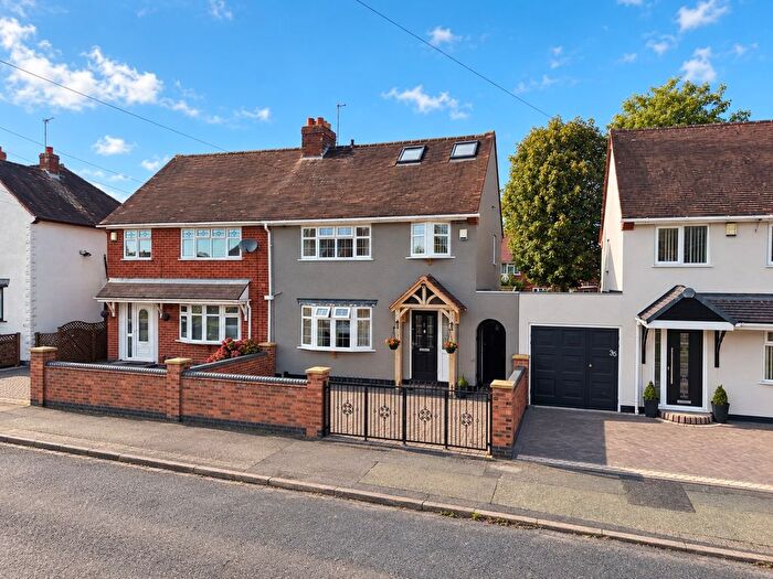4 Bedroom Semi-Detached House For Sale In Lower Prestwood Road, Wednesfield, Wolverhampton, WV11