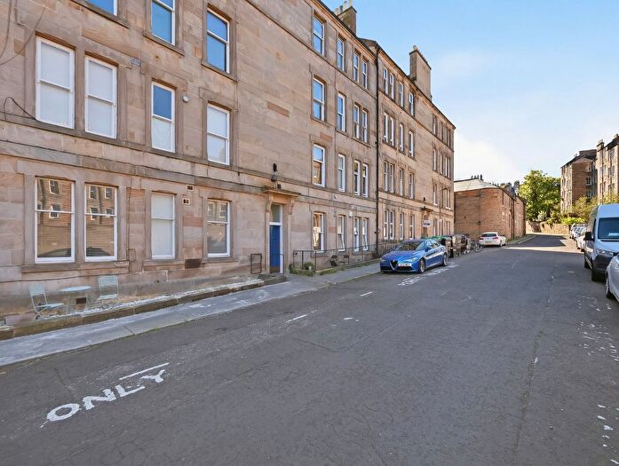 1 Bedroom Flat For Sale In / Comely Bank Row, Edinburgh, EH4