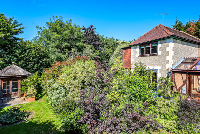 4 Bedroom Detached House For Sale In Liss, Hampshire, GU33