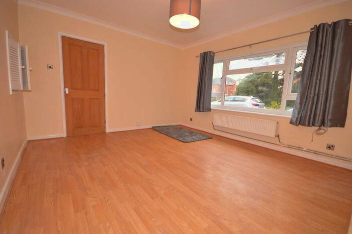 2 Bedroom Flat To Rent In Warwick Court, 136 Richmond Park Road, Bournemouth, BH8