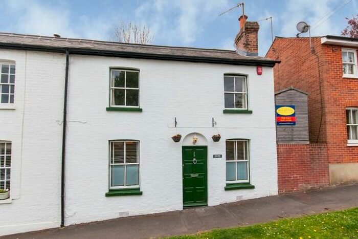 3 Bedroom Semi-Detached House To Rent In Greys Road, Henley-On-Thames, RG9